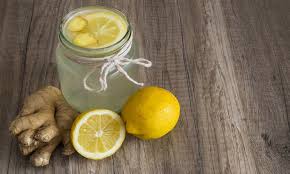 Come assumere la bevanda detox con zenzero, limone, tè verde e succo di cranberry? Bevande Detox Con Zenzero 3 Ricette Per Dimagrire E Bruciare Grassi Urbanpost