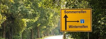 Wie lange können sie mit ihren winterreifen maximal fahren, bis diese zu erneuern sind? Sommerreifen Winterreifen Wann Draufziehen Und Wie Lagern Ratgeber Magazin Tipps Von Kennstdueinen De