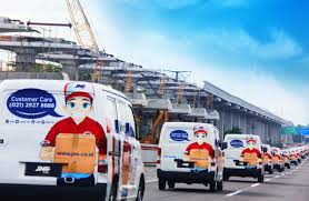 Konsumen pengguna layanan jne bisa melakukan tracking melalui website resmi www.jne.co.id. Begini Cara Cek Resi Jne Untuk Memantau Proses Pengiriman Barang Kumparan Com