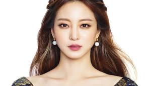 Actress and model birthdate on august 14th, lead actress han ye seul did not appear for filming. About Han Ye Seul Profile Movies Fashion Hairstyle Surgery And Tattoos Channel K