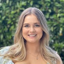 Janeth Olalde's Instagram, Twitter & Facebook