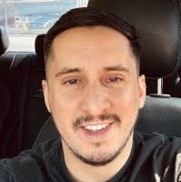 40+ "Aaron Gallo" profiles