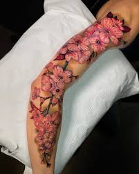 Du tatouage de fleurs de cerisiers au tatouage kawaii, cosmo vous livre 17 inspirations pour un beau tatouage japonais. Top 100 Tatouages Bras Complet Pour Femme Tatouez