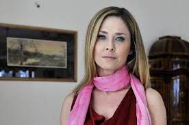 1 марта 1971 • 49 лет. Szok Gwiazda Klanu Rozwiodla Sie Po 25 Latach Zwiazku Rozstanie Ukrywala W Tajemnicy Super Express Wiadomosci Polityka Sport