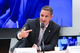 Governo critica novo texto do PL Antifacção e alerta para enfraquecimento da Polícia Federal