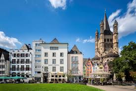 Romerskt stadsprivilegium.staden erhöll namnet colonia agrippina efter agrippina den yngre, den romerske kejsaren claudius sista gemåls födelseort. Cologne Old Town Historical Center Of Cologne Cologne Tourism