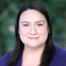 Diana Feathers's Instagram, Twitter & Facebook