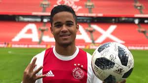 Where is bryan roy now? Ajax Bryan Roy Avvicina Kluivert La Roma E La Scelta Migliore