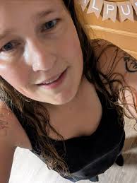 Hi :) I'm Kathi, 25 years old and a girl guide leader from Germany,  Bavaria. The girls from my girl guide group (11 girls, 15 years old) are  interested in connecting with