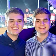 Hoje é um dia duplamente especial! É dia de celebrar o aniversário dos  incríveis irmãos Lucca e Nathan Bertolo Leite! Com nomes que falam por si  só, Lucca, o Iluminado, e Nathan,