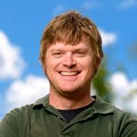 Daniel Duerr's Instagram, Twitter & Facebook