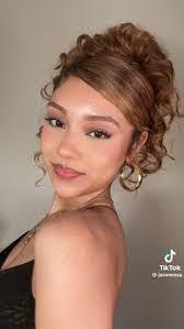 Candy Michel's Instagram, Twitter & Facebook