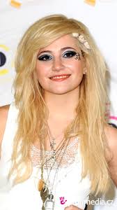 Place the brush under hair at the roots and lift up while blasting with air to add volume. Pixie Lott Hairstyle Easyhairstyler