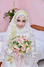 Setelah kedua pengantin resmi menikah secara agama orang tua dari kedua belah pihak bertemu secara adat jawa. Wedding Hijab Syar I Jogja 17 Foto Pengantin Muslimah Jawa Cantik Pernikahan Firda Toni Foto Pengantin Pengantin Bride Wars