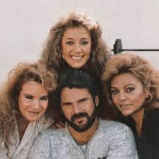 Pimpinela llora la muerte de Mayra Gómez-Kemp: te contamos qué relación  familiar les unía