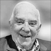 Robert Averill's Instagram, Twitter & Facebook