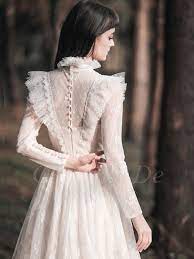 Ein geschichteter rock ist auch aus zarter spitze. Prinzessin A Linie Brautkleid Hochgeschlossen Langarm Vintage Spitze Mit Ruschen Armel