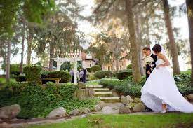 Marnie recker photography & art june 26 at 3:07 pm · at a nightly caycuse meeting, we were going around the circle and people were introducing themselves and sharing one word that expressed how they were feeling in that moment. Michigan Weddings Archives The English Inn