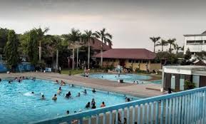 19 Kolam Renang Di Surabaya Terbaik Yang Paling Seru Untuk Berenang