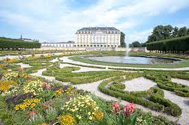 10 best sights in the. Bruhler Schlossgarten Objektansicht