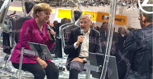 A first in the category, short, snackable videos for instagram and youtube that focus on easy to achieve nail art in 5 steps or less. Zf Group Im Robo Taxi Mit Angela Merkel Bei Ihrem Facebook