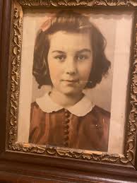 Newborn photos at historic 1890 home in South Mississippi