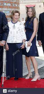 At the time of her birth, princess ingrid alexandra of norway, a member of the house of glucksburg, was declared second in line to her grandfather's throne. Oslo Norwegen Juli 2021 Konig Harald V Konigin Sonja Kronprinz Haakon Kronprinzessin Mette Marit Prinzessin Ingrid Alexandra Und Prinz Sverre Magnus Von Norwegen Nehmen 10 Jahre Nach Dem Terroranschlag Von Utoya Am 22