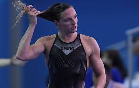 Katinka hosszu katinka hosszu is a hungarian olympian and one of the most versatile swimmers in the world. Hosszu Katinka Szakitott Edzojevel Egyedul Keszul Fel Az Olimpiara
