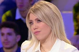 Wanda icardi is an argentinian media personality, football agent, showgirl, television presenter and model. Wanda Nara Lautaro Martinez Had To Play Inter Said So Galliani Fc Inter News News Transfer Market And Matches