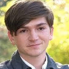 Dennis Schwenke's Instagram, Twitter & Facebook