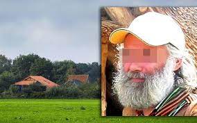 Nu het huisverbod niet meer van kracht is, heeft het om de vader een gedragsaanwijzing opgelegd. Vader Ruinerwold Zette Kinderen Onder De Koude Douche Om Ze Te Reinigen Dagblad Van Het Noorden