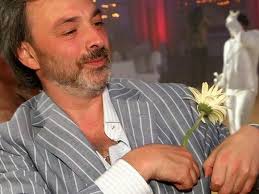 Удар случился около месяца назад, мужчина. Tsdiayu9k4hv9m