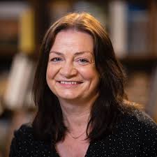 Nicola Barr's Instagram, Twitter & Facebook