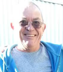 Rex Sutherland's Instagram, Twitter & Facebook