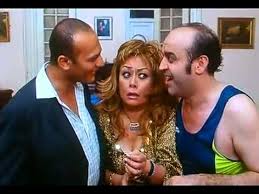 الشباب المتحضر بيشغل الأغاني الشعبية كـنكتة. ØªÙ…Ø¨ ÙÙŠÙ„Ù… ÙƒÙ„Ù… Ù…Ø§Ù…Ø§ Cinefilia