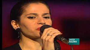 Ayhan sicimoğlu, zeynep sicimoğlu ile evlidir. Ayse Sicimoglu My Heart Belongs To Daddy Live Performance Youtube