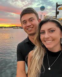 Elaina Davis (@elainaeiko) • Instagram photos and videos