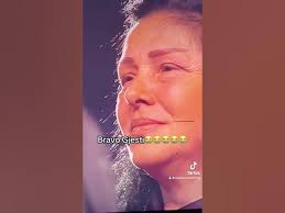 Biden mirëpritet nga Johnson