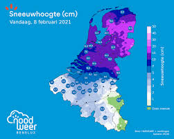 Met ruim 33.000 fans op facebook een. Noodweerbenelux Update 9u15 Op Basis Van De Laatste Meldingen Ligt Er In Nederland Gemiddeld 10 15 Cm Sneeuw Langs De Grens Met Duitsland Ligt Er 15 25 Cm In Belgie Is Vlaanderen Bedekt