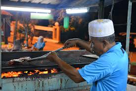 Kenali lebih jauh manfaat serta cara pembuatannya pada artikel ini, ya. Serkam Medan Ikan Bakar In Malacca Umbai Pantai Beach Johor Kaki Travels For Food