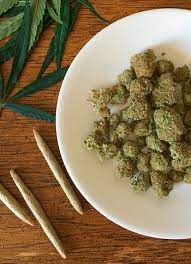 But i think the main factor in the link between increased hair loss is endocannabinoids inhibiting hair follicle growth. Balding Pot Heads Cannabis Smoking Linked To Hair Loss