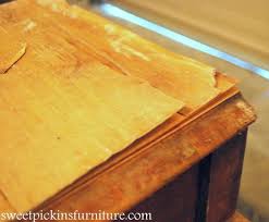 Tips For Removing Peeling Veneer Cleaning Painted Walls Veneers Wood Furniture Plans