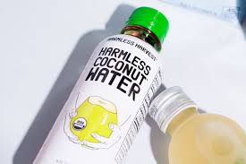 If you've never tasted coconut water before, then it's worth mentioning that it can be quite difficult to describe exactly what you're tasting. Taste Test The Best Coconut Water Eater