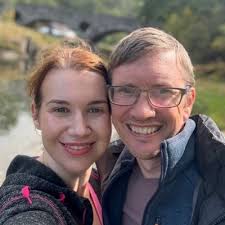 Hannah Salmon (@TheHannahV)