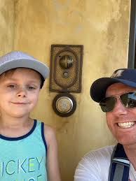 Brittney Hedge's Instagram, Twitter & Facebook