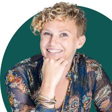 Aujourd'hui, j'ai pris un rendez-vous avec moi. C'est noté, noir sur blanc,  dans mon agenda. 📆 Ça vous étonne ? Mon planning, c'est un champ de  bataille : Réunions, visios, conférences, interviews,… |