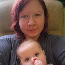 Sarah Canter's Instagram, Twitter & Facebook