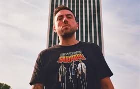 C i soldi sono sempre belli erano belle anche le lire. Spotify Vola 100 Milioni Di Iscritti Paganti Ecco Le Classifiche Del Momento