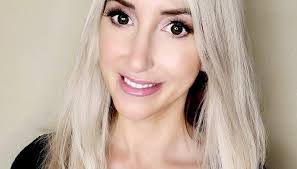 Megan Perri's Instagram, Twitter & Facebook