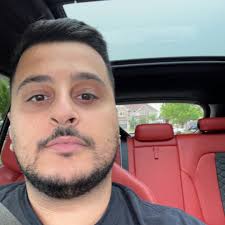 Are there beer league and/or pickup hockey leagues